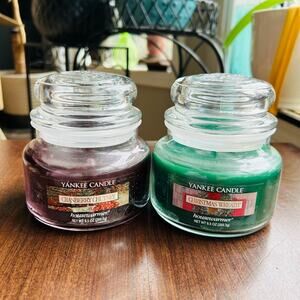 NOS new vintage Yankee candle cranberry chutney & Christmas wreath 9.5 oz